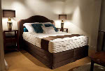 fylds_showroom150x102